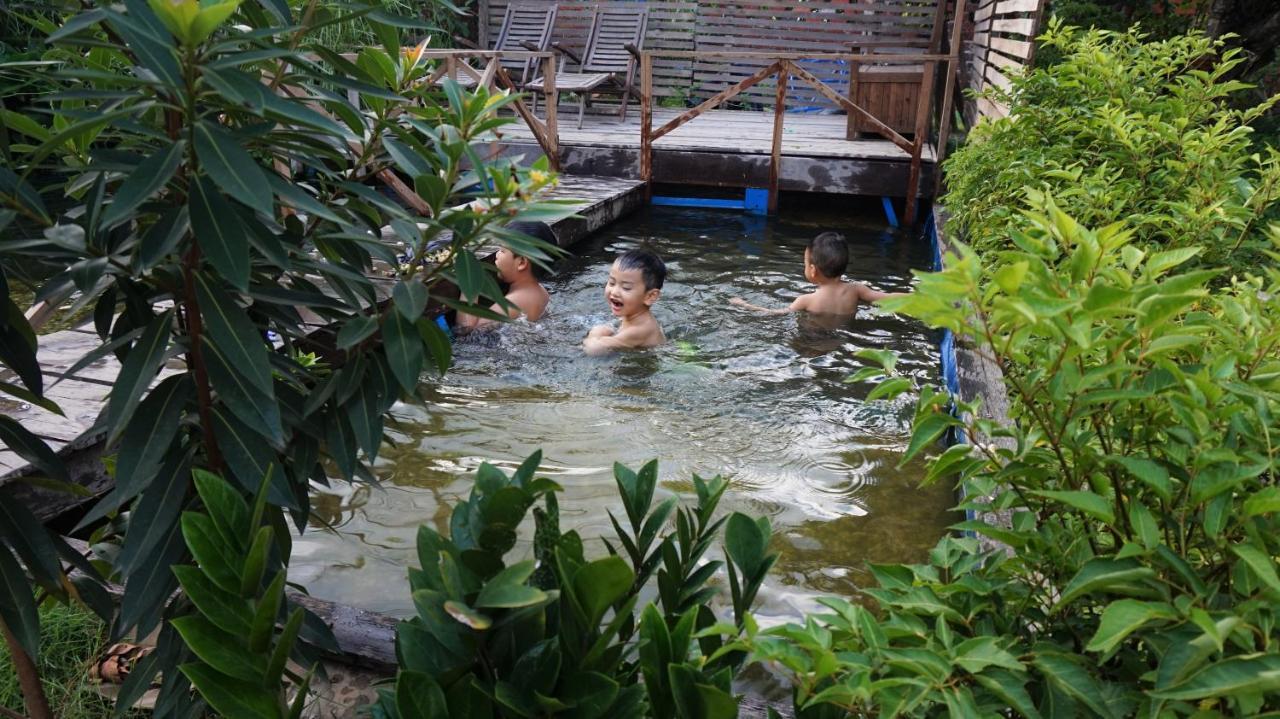 Moon Garden Homestay - Cozy Cabin And Natural Pool In 西宁 外观 照片